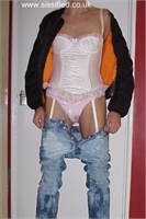 sissybloke_male_maid_0005